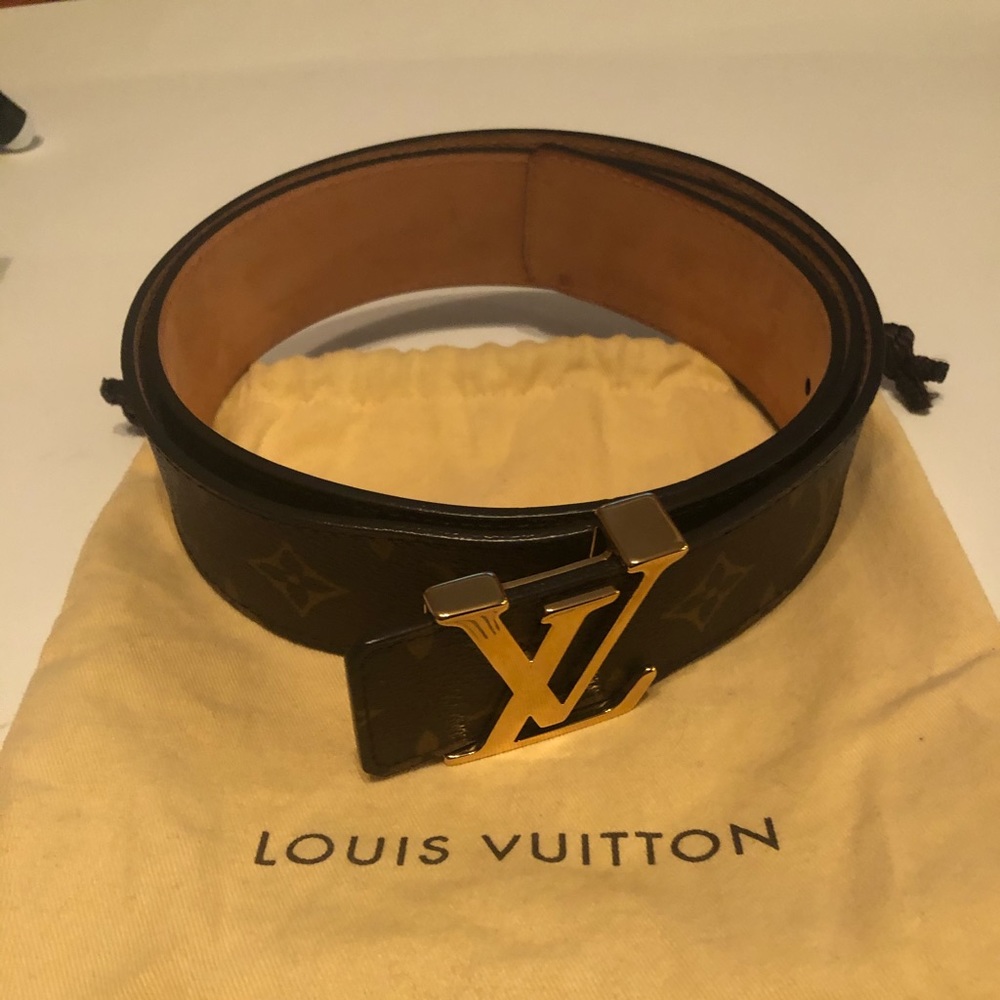 Louis Vuitton belt - authentic new without box